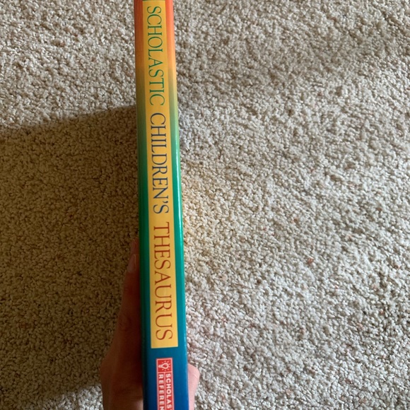 Scholastic Children’s Thesaurus - Picture 4 of 4